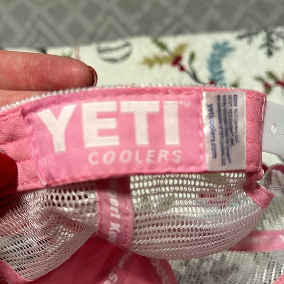 YETI Coolers women’s pink adjustable trucker cap - Picture 6 of 6